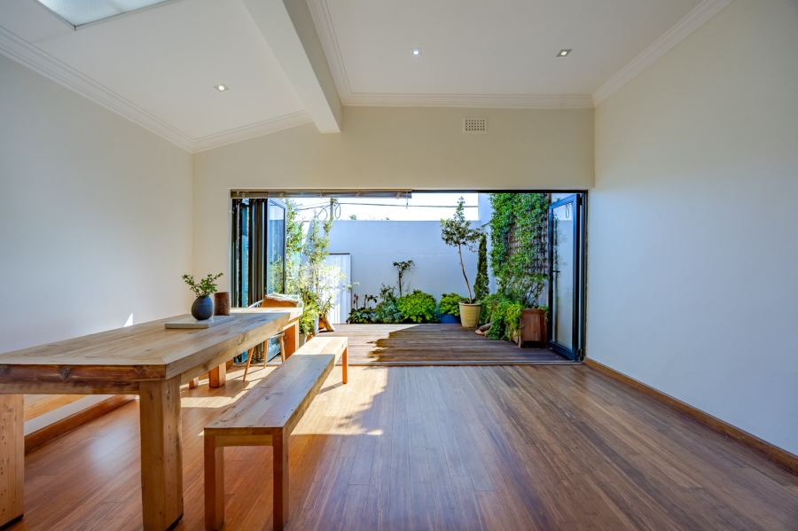 3 Bedroom Property for Sale in Woodstock Western Cape